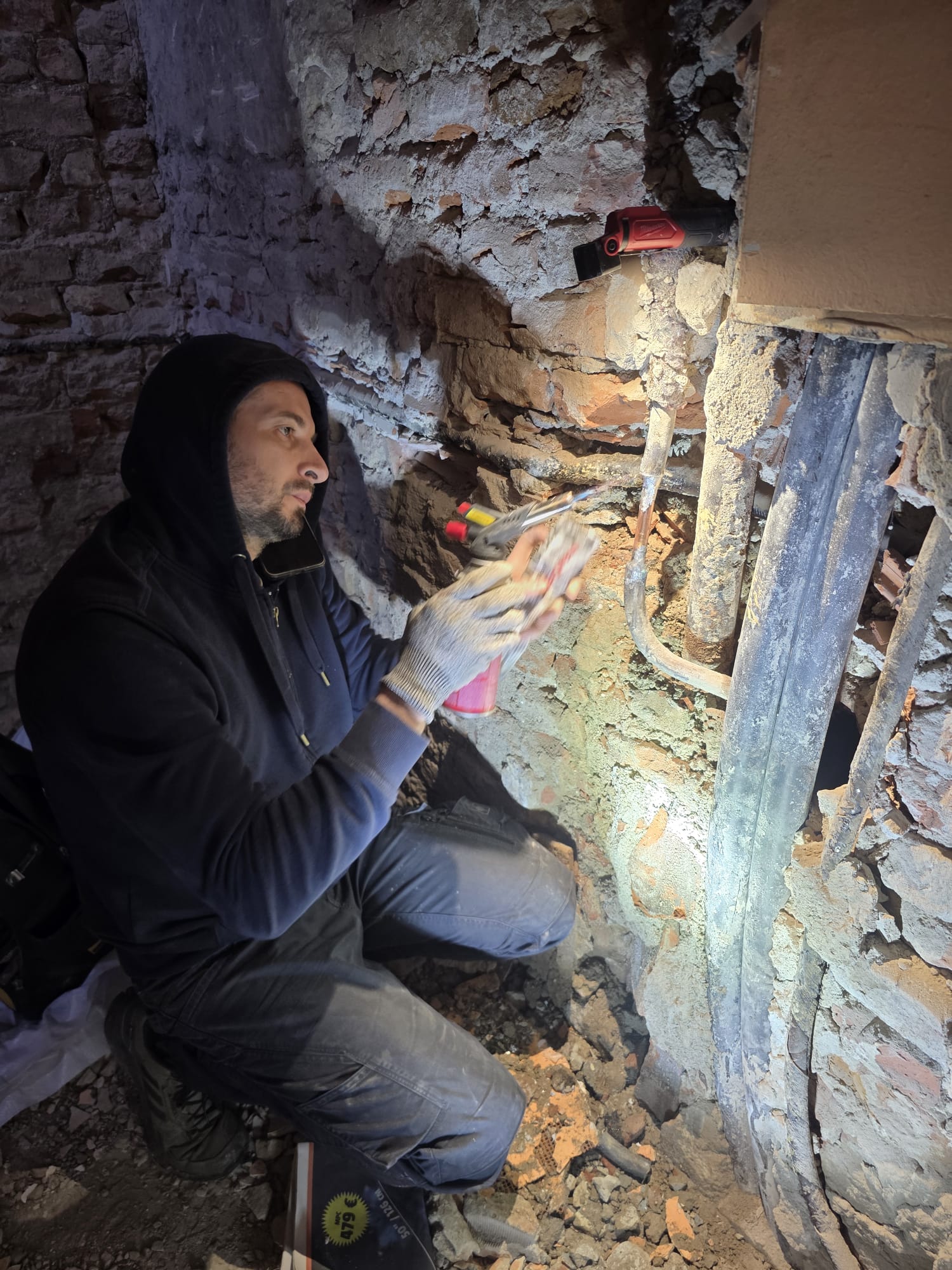 Lotanje olovne instalacije Zagreb